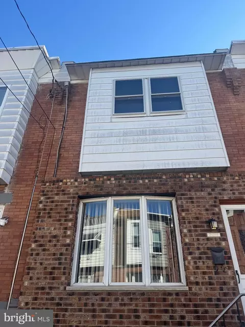 2417 S American St, Philadelphia, PA 19148