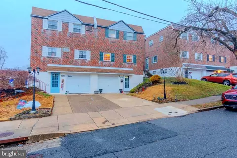 8202 Solly Pl, Philadelphia, PA 19111
