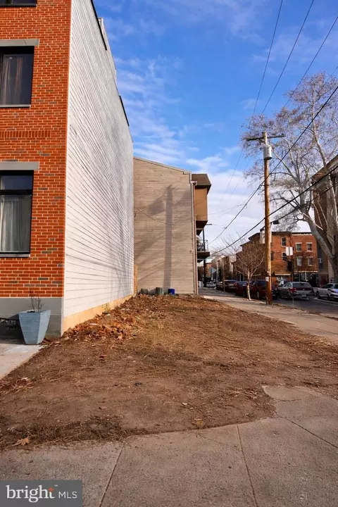 1701 Montrose St, Philadelphia, PA 19146