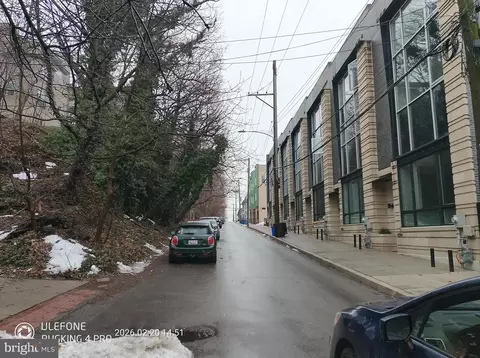 4589 Silverwood St, Philadelphia, PA 19127