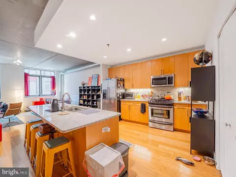 1352 South St #213, Philadelphia, PA 19147