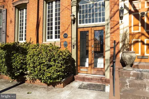 2115 Pine St, Philadelphia, PA 19103