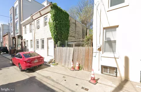 2144 N Randolph St, Philadelphia, PA 19122