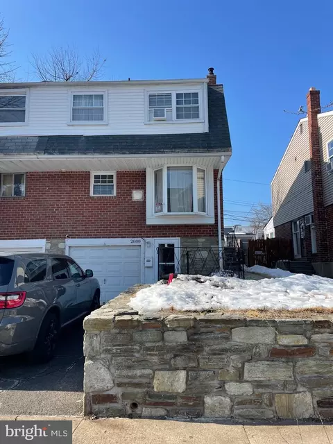 2888 Walnut Hill St, Philadelphia, PA 19152