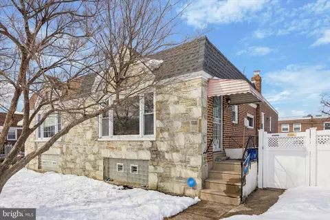 8838 Revere St, Philadelphia, PA 19152
