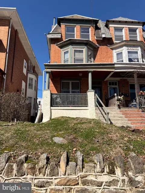 Undisclosed, Philadelphia, PA 19144