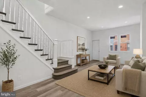 2350 N Opal St, Philadelphia, PA 19132