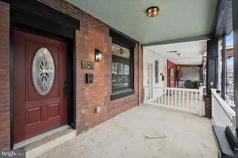 1121 S 52nd St, Philadelphia, PA 19143
