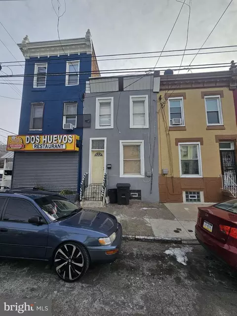 902 W Somerset St, Philadelphia, PA 19133