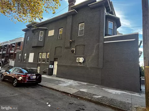901 S 60th St, Philadelphia, PA 19143
