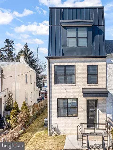 268 Dupont St, Philadelphia, PA 19128