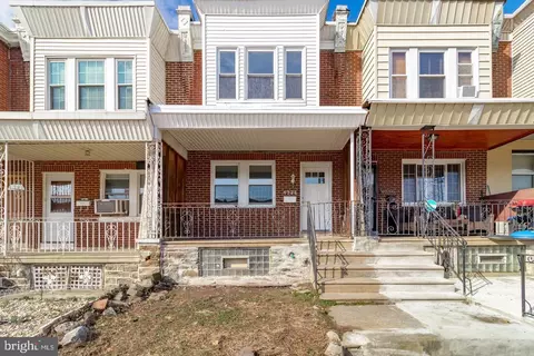 4728 C St, Philadelphia, PA 19120