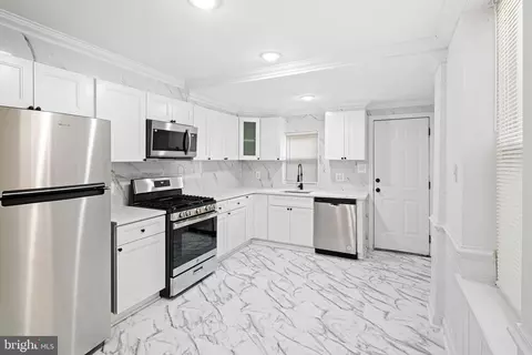5722 Cambridge St, Philadelphia, PA 19131