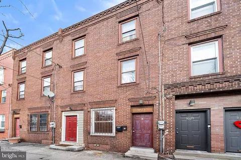 1023 S 6th St, Philadelphia, PA 19147
