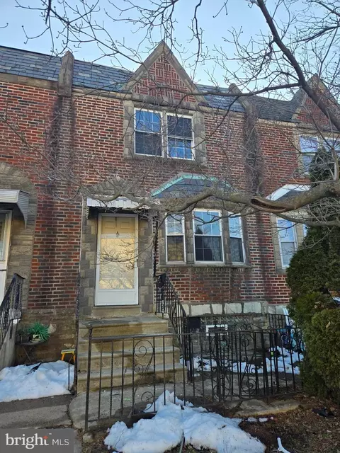 2258 Saint Vincent St, Philadelphia, PA 19149