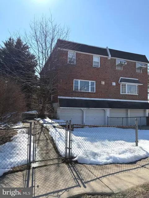 9904 S Canterbury Rd, Philadelphia, PA 19114