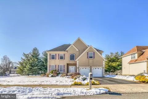 310 Par Dr, Philadelphia, PA 19115
