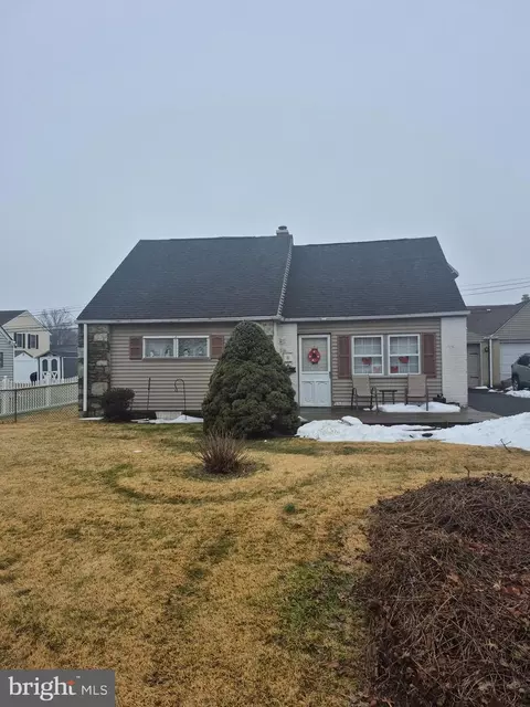 1002 Delray St, Philadelphia, PA 19116