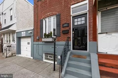 3067 Almond St, Philadelphia, PA 19134