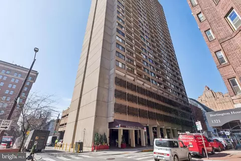 1326 42 Spruce St #804, Philadelphia, PA 19107