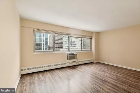 2101 Chestnut St #922, Philadelphia, PA 19103