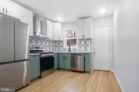 2215 Earp St, Philadelphia, PA 19146