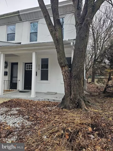 278 Fountain St, Philadelphia, PA 19128