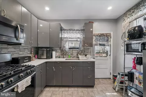 6014 Buist Ave, Philadelphia, PA 19142