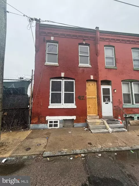 912 N 45th St, Philadelphia, PA 19104