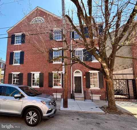 800 S 5th St, Philadelphia, PA 19147