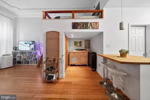 1212 N 7th St, Philadelphia, PA 19122