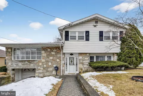 523 Wigard Ave, Philadelphia, PA 19128