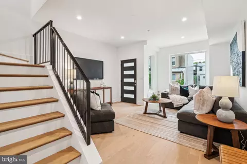 1409 S Napa St, Philadelphia, PA 19146