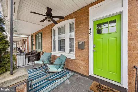 432 Martin St, Philadelphia, PA 19128
