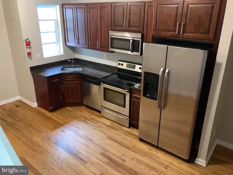 2108 N 17th St, Philadelphia, PA 19121