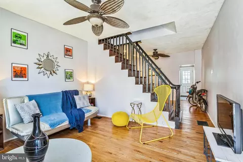 2519 Webb St, Philadelphia, PA 19125