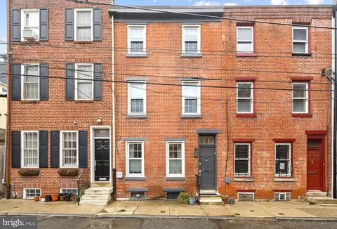 1704 Naudain St, Philadelphia, PA 19146