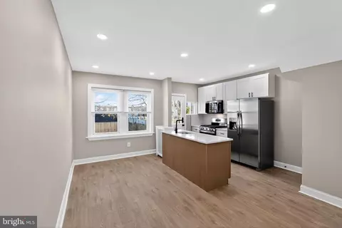 6514 Elmwood Ave, Philadelphia, PA 19142