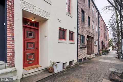 2420 Pine St, Philadelphia, PA 19103