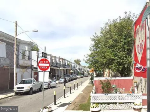 5427 Market St, Philadelphia, PA 19139