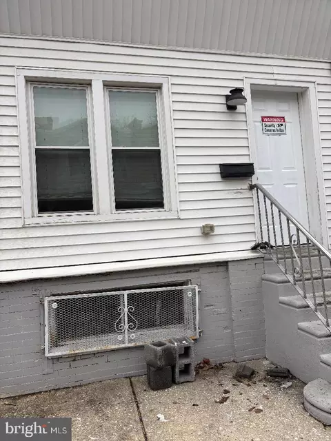 1633 S Conestoga St, Philadelphia, PA 19143