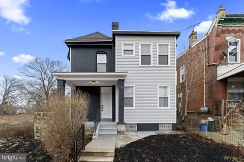 1001 3 Arrott St, Philadelphia, PA 19124