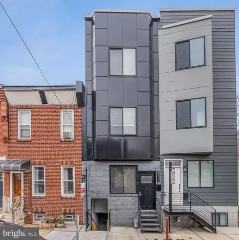 3211 Latona St, Philadelphia, PA 19146