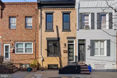 1011 Emily St, Philadelphia, PA 19148