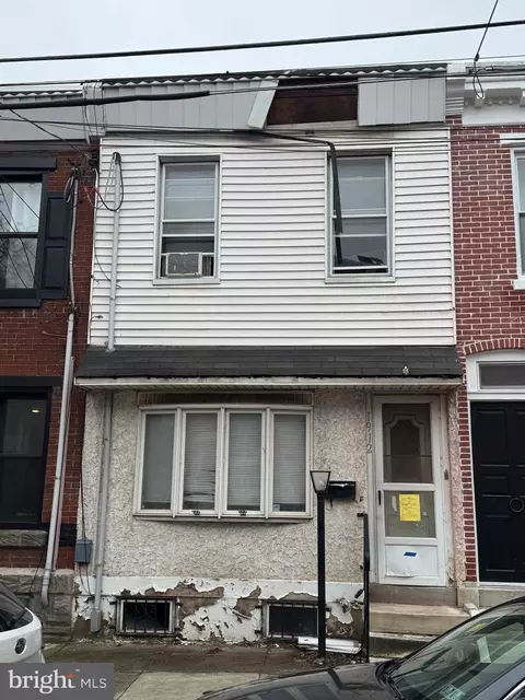 1912 E Albert St, Philadelphia, PA 19125