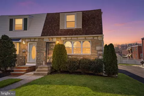 8605 Alicia St, Philadelphia, PA 19115