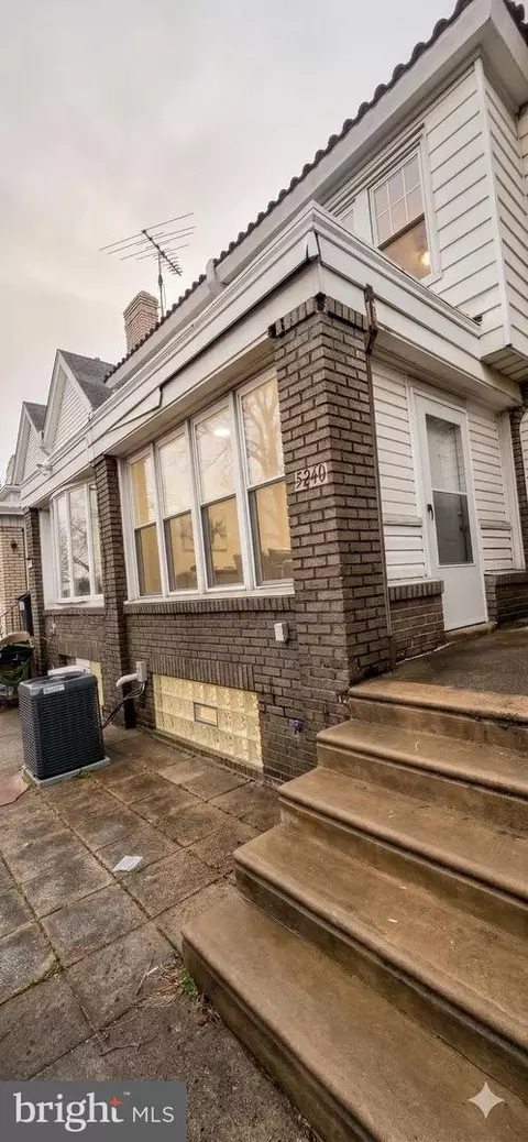 5240 E Roosevelt Blvd, Philadelphia, PA 19124