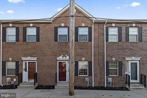 2529 Pickwick St, Philadelphia, PA 19134