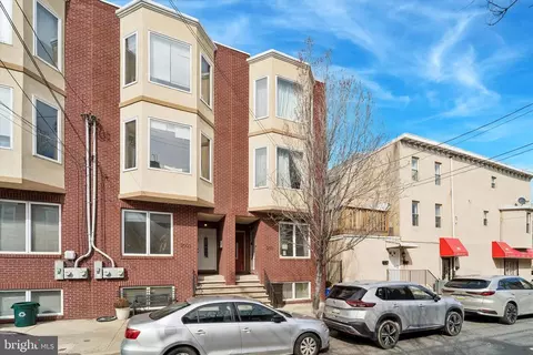 2001 Carpenter St #B, Philadelphia, PA 19146