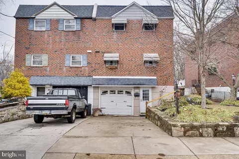 8422 Strahle Ter, Philadelphia, PA 19111